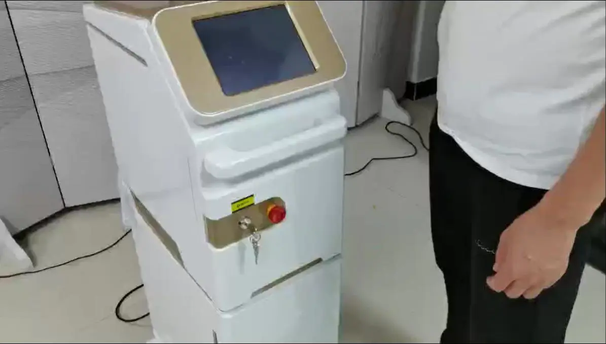 Interface Operation And Energy Demonstration Of High-power 808nm Laser Hair Removal Machine